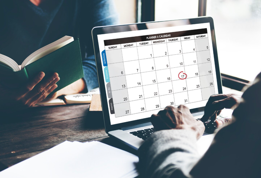 Annual search spike shown through calendar-based reflection and self-evaluation.